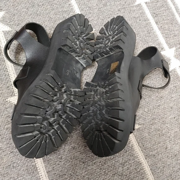 Koi Black Chunky Sandals - Picture 6 of 10